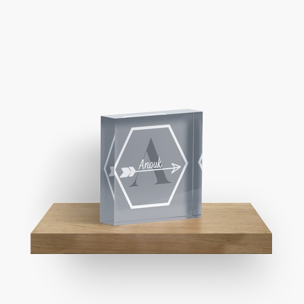 Anouk Acrylic Block