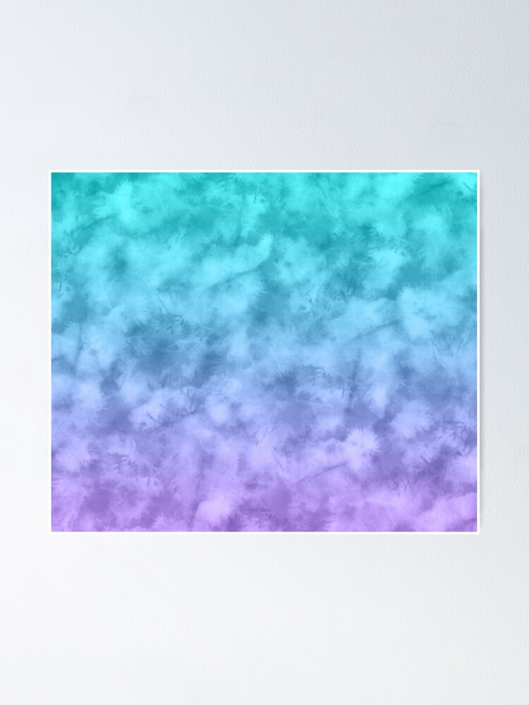 Blue to Purple Ombre Watercolor Tie Dye Pattern Background