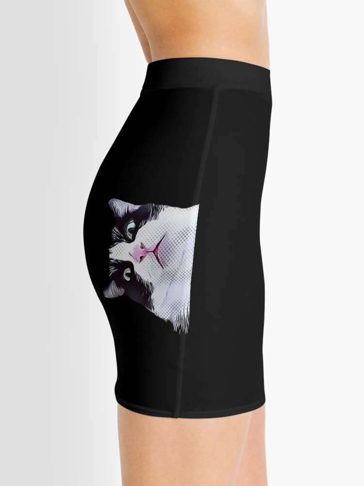 Discover Peeking Suspicious Cat  Mini Skirt