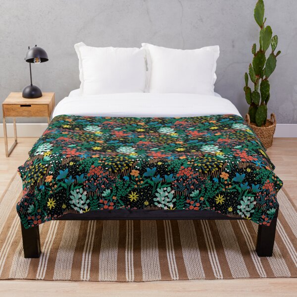 Item preview, Magia de verano: jardín nocturno designed and sold by Sarah Downen.