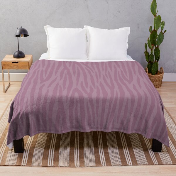 Artikelvorschau, Strukturierter lila Zebrastreifen-Druck aus der Fancy Floral Zebra Collection II entworfen und verkauft von CJAura by Claire Jane Johnson.