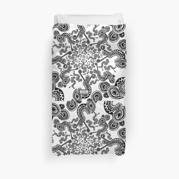 Edge Entity Pattern Duvet Cover