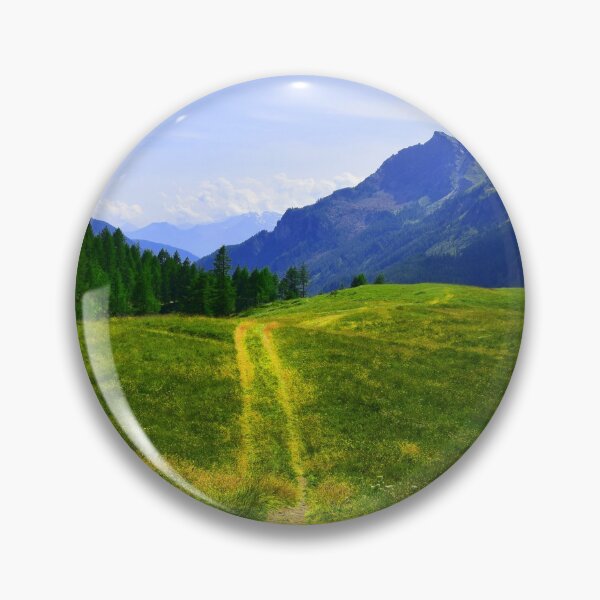 Item preview, Toute une collection de vraies photos de nature verte et montagne dans les Alpes italiennes suisses. Découvrez le reste! designed and sold by Delicious Design ⭐⭐⭐⭐⭐.