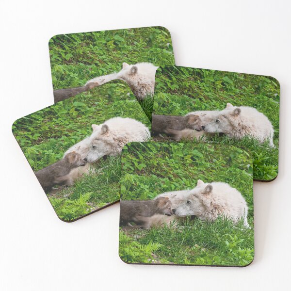 Artikelvorschau, Arctic Wolf And Pups entworfen und verkauft von WolvesOnly.