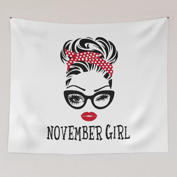 Aperçu de l'œuvre Serre-tête à pois rouges November Girl créée et vendue par AmysSanders.