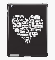 I heart gaming (graphic tees, mugs, and more!) iPad Case/Skin