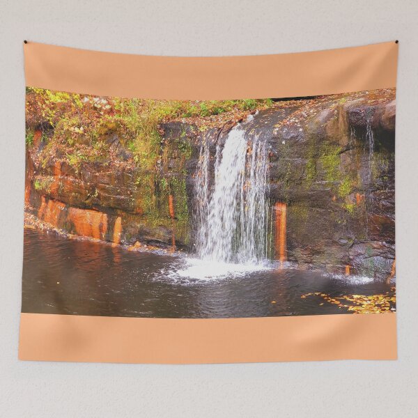 Artikelvorschau, Wasserfall im Herbst entworfen und verkauft von missmermaid1990.
