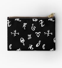 Schattenjäger Runen B & W Studio Clutch
