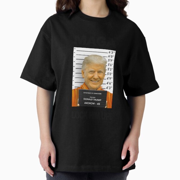 Vista previa del artículo con la obra «Foto policial de Donald Trump en prisión, idiota 45», diseñado y vendido por MCollinsArt.