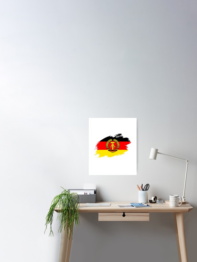 Poster mit DDR Ostdeutschland Fahne Flagge von GeogDesigns