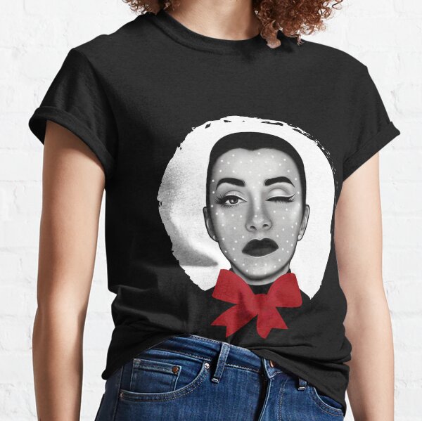 Qveen Herby Classic T-Shirt