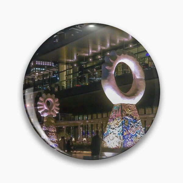 Artikelvorschau, Skulpturen auf der Southbank Promenade entworfen und verkauft von Steven Jodoin.