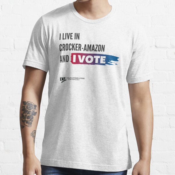 I Live in Crocker-Amazon and I Vote - San Francisco - black text Essential T-Shirt
