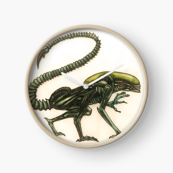 Alien Dog Xenomorph Clock