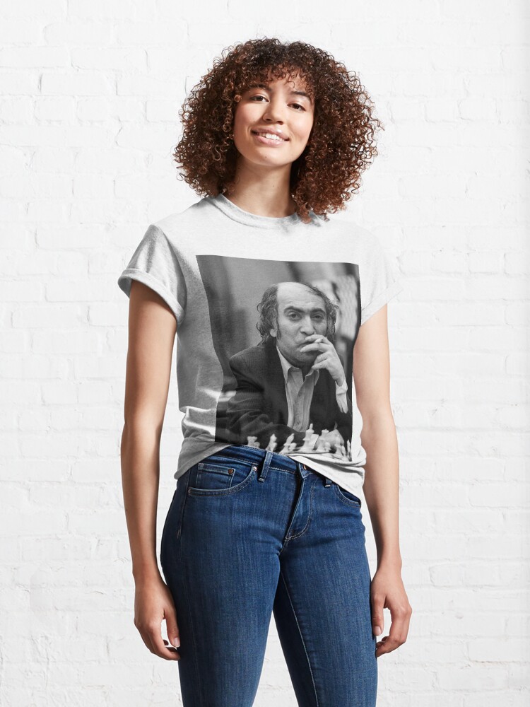 Alternate view of Bobby fischer smooking Classic T-Shirt