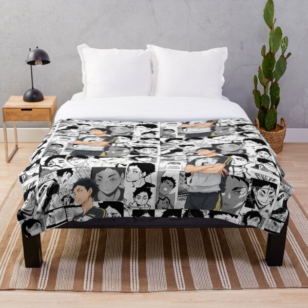 Akaashi Keiji B&W Throw Blanket