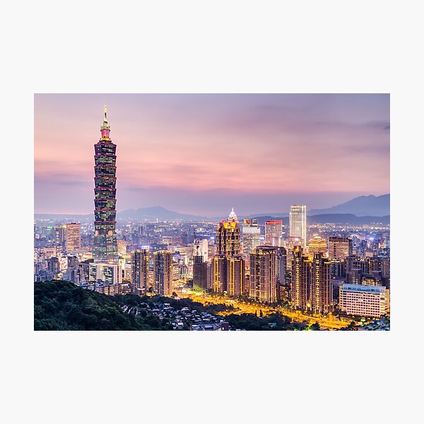 Taipei 101 tower in Taipei, Taiwan at sunset Photographic Print