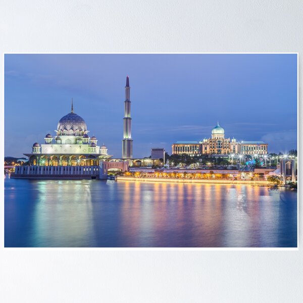 Item preview, Putra Mosque and Perdana Putra in Putrajaya, Malaysia at evening designed and sold by Aurádius Photography.