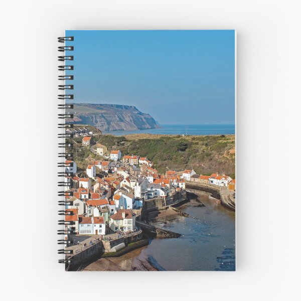 Aperçu de l'œuvre Staithes, Yorkshire du Nord créée et vendue par HazelWright.