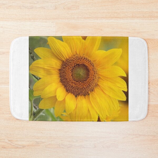 Item preview, une fleur jaune a offerte comme cadeau. designed and sold by Vanchys.