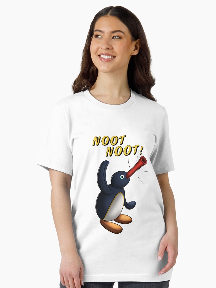 Imagen 2 de 7, Camiseta esencial con la obra Pingüino Noot Noot, diseñada y vendida por samer11.