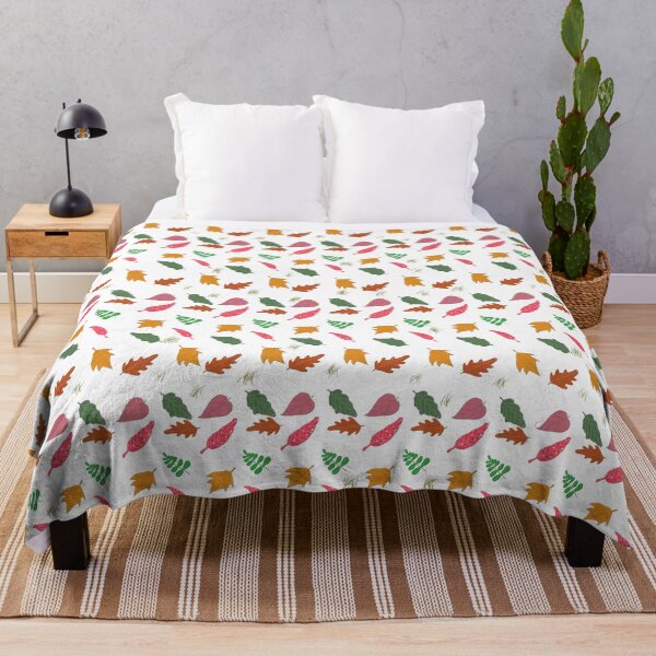 Fall in love autumn leaves Throw Blanket