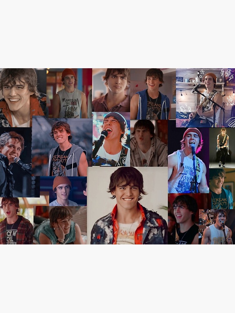 Julie and the top phantoms luke Poster