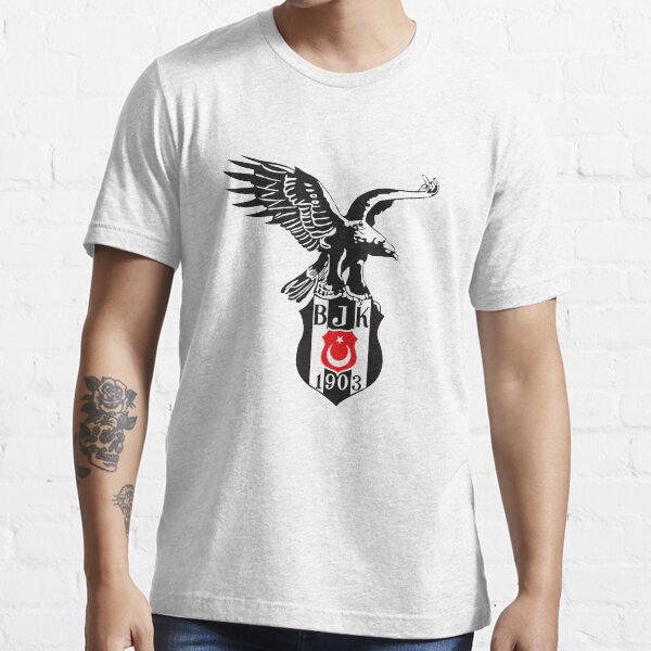 Besiktas 3 Essential T-Shirt