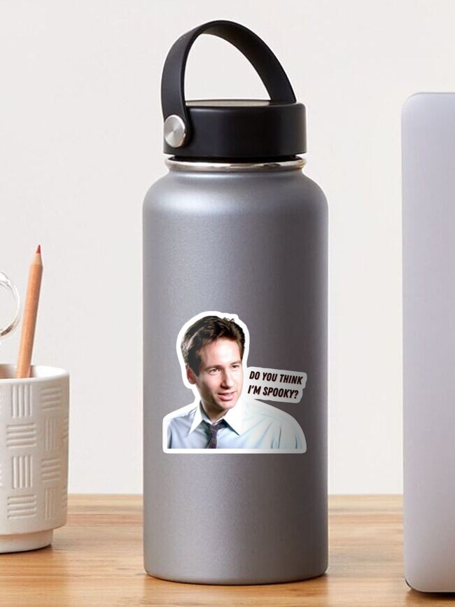 Thumbnail 1 von 3, Sticker, Akte X: Der gruselige Mulder designt und verkauft von milesmoriarty.