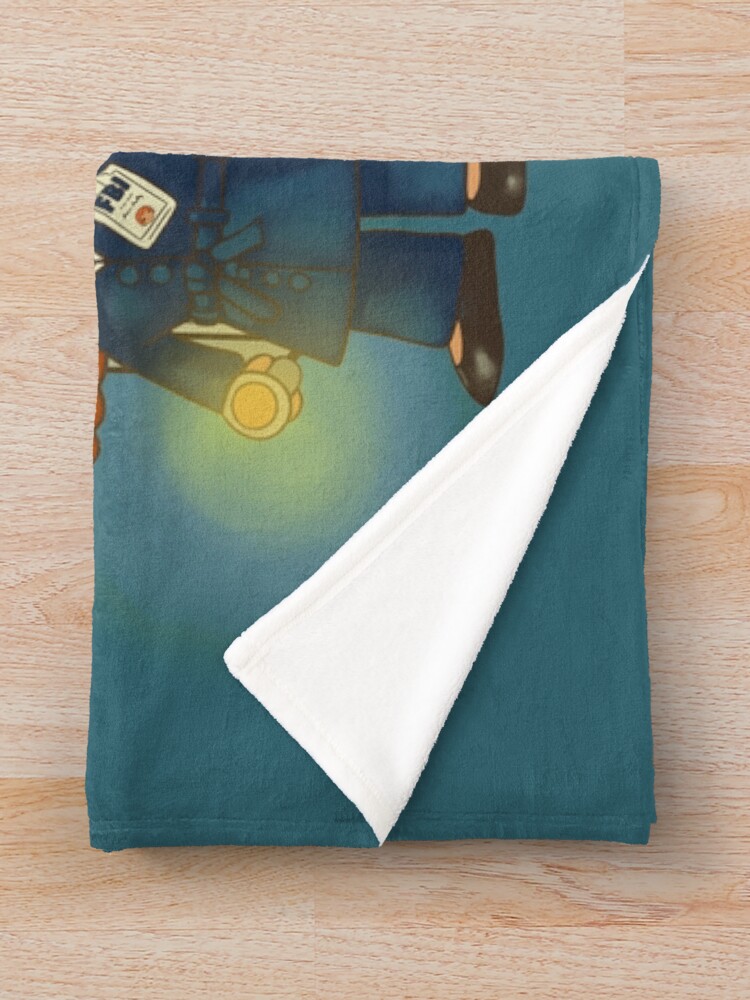 Alternate view of Funko pop doll of Fox Mulder and Dana Scully Throw Blanket