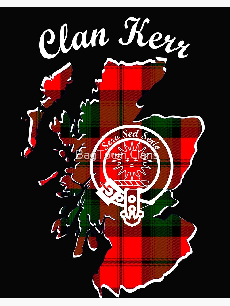 Clan Innes Clansman's Crest Badge T-Shirt ⋆ Celtic Jackalope