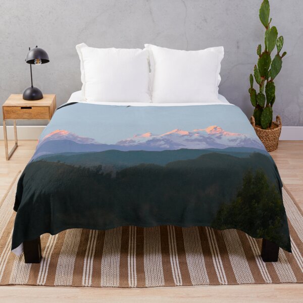 Artikelvorschau, Pastellblauer Bergblick entworfen und verkauft von Mariolangstieh.