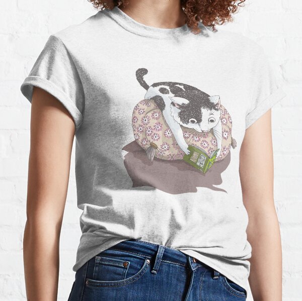 Reading Cat Classic T-Shirt