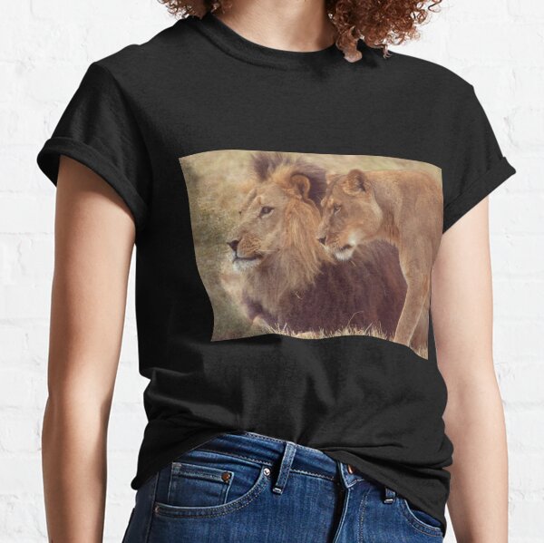 Just a girl who loves lions Funny T-shirt' Women's T-Shirt