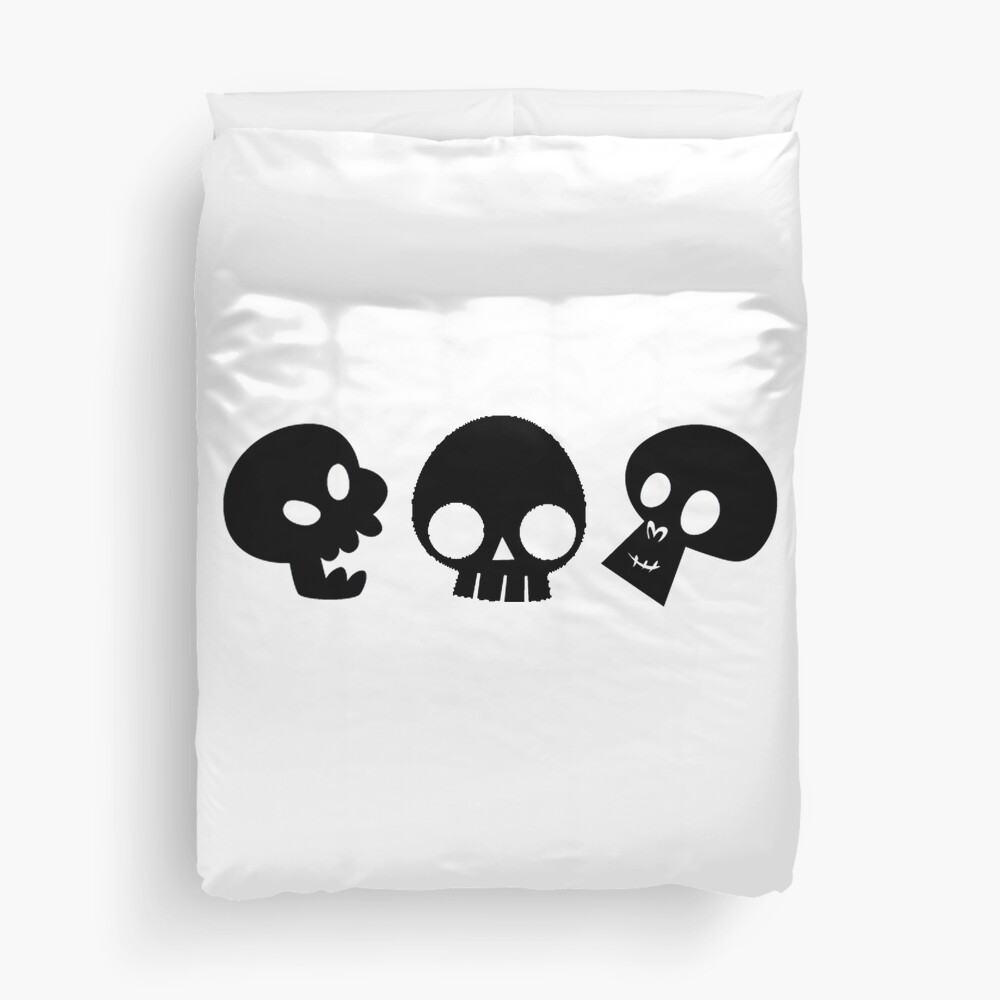 Discover 3 Skuls Scarry Halloween Classic T-shirt Duvet Cover