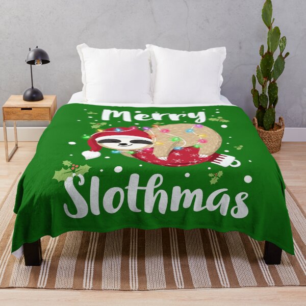 Artikelvorschau, Familienweihnachtspyjamas, Weihnachtspyjamas, passende Familienweihnachtspyjamas, Familienweihnachtshemden, Faultierweihnachtshemd, Weihnachtsmaske entworfen und verkauft von Nrlifecreations.
