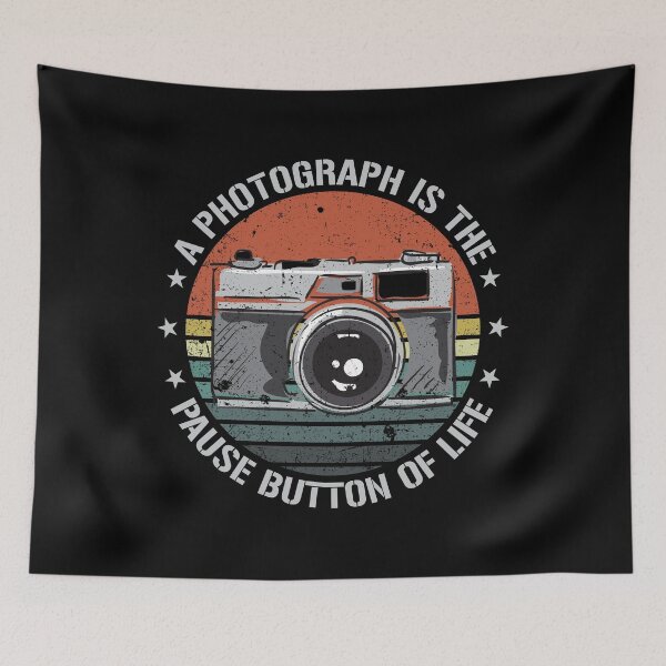 Aperçu de l'œuvre T-shirt cadeau rétro drôle d'amant de photographie d'appareil photo vintage créée et vendue par shirti.