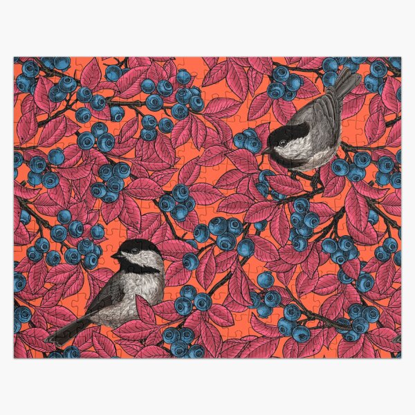 Artikel-Vorschau von Chickadee Vögel auf Blaubeerzweigen, rote Blätter Farbe, designt und verkauft von Katerina Mitkova Kirilova.
