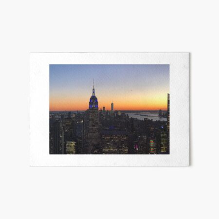Artikel-Vorschau von New Yorker Skyline bei Nacht, designt und verkauft von ChloeDickenson.
