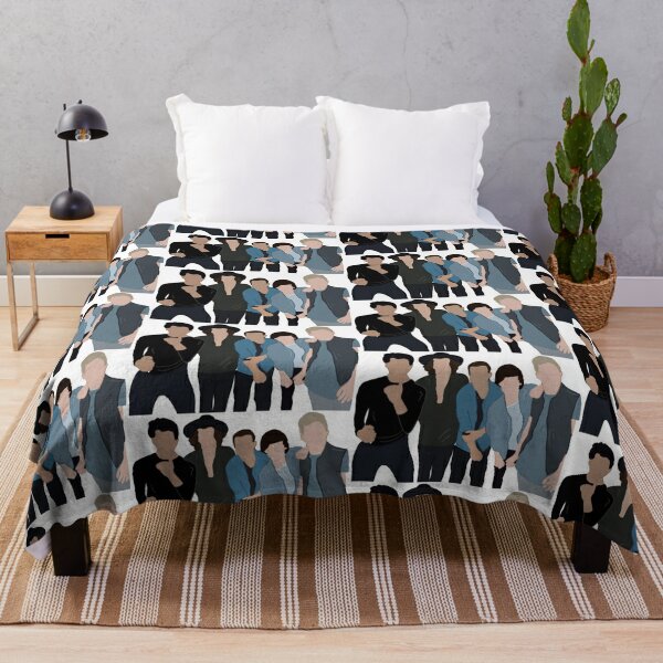 Harry Styles and Louis Tomlinson - Larry stylinson Throw Blanket for Sale  by alishavictoriax