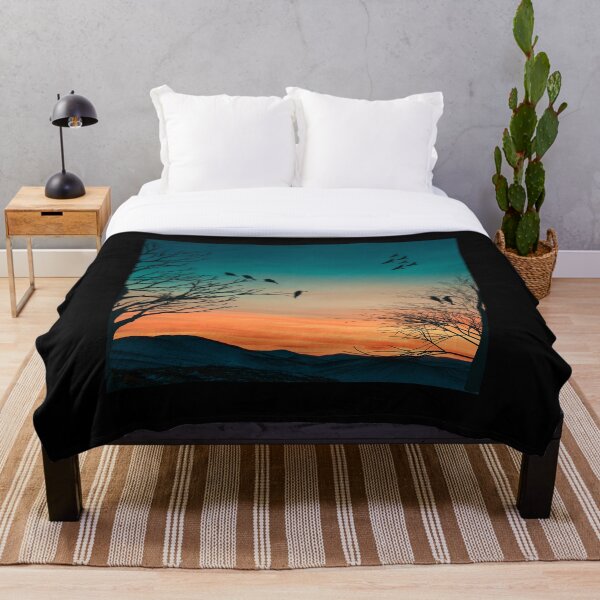 Aperçu de l'œuvre oiseau arbre coucher de soleil créée et vendue par DARKPRINT.
