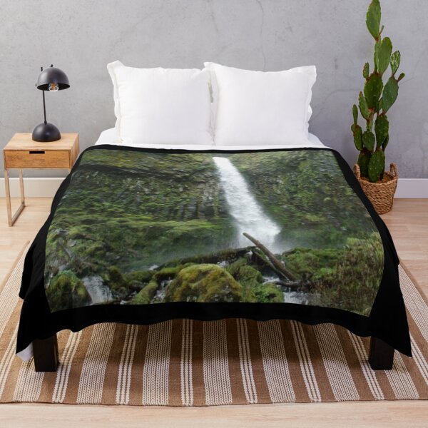 Artikelvorschau, Cascade Falls entworfen und verkauft von TorieWear.
