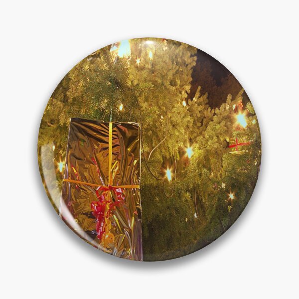 Artikelvorschau, Goldener Weihnachtsbaum mit Geschenken entworfen und verkauft von frankuffmann.