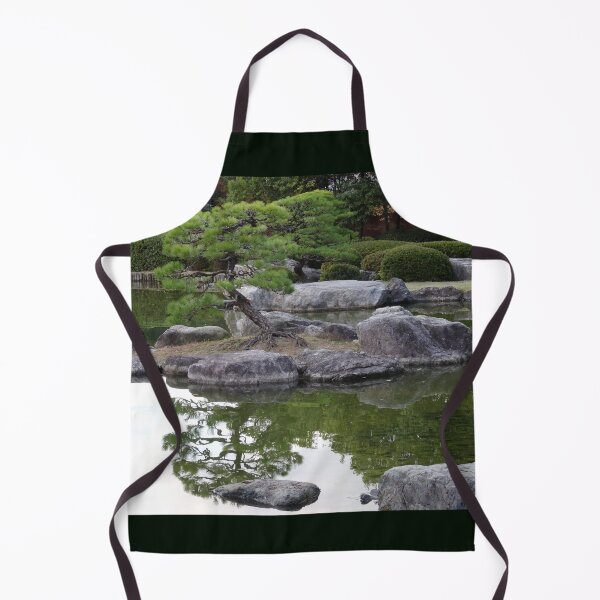 Artikelvorschau, Reflexionen eines Baumes in einem japanischen Garten entworfen und verkauft von cuisinecat2.