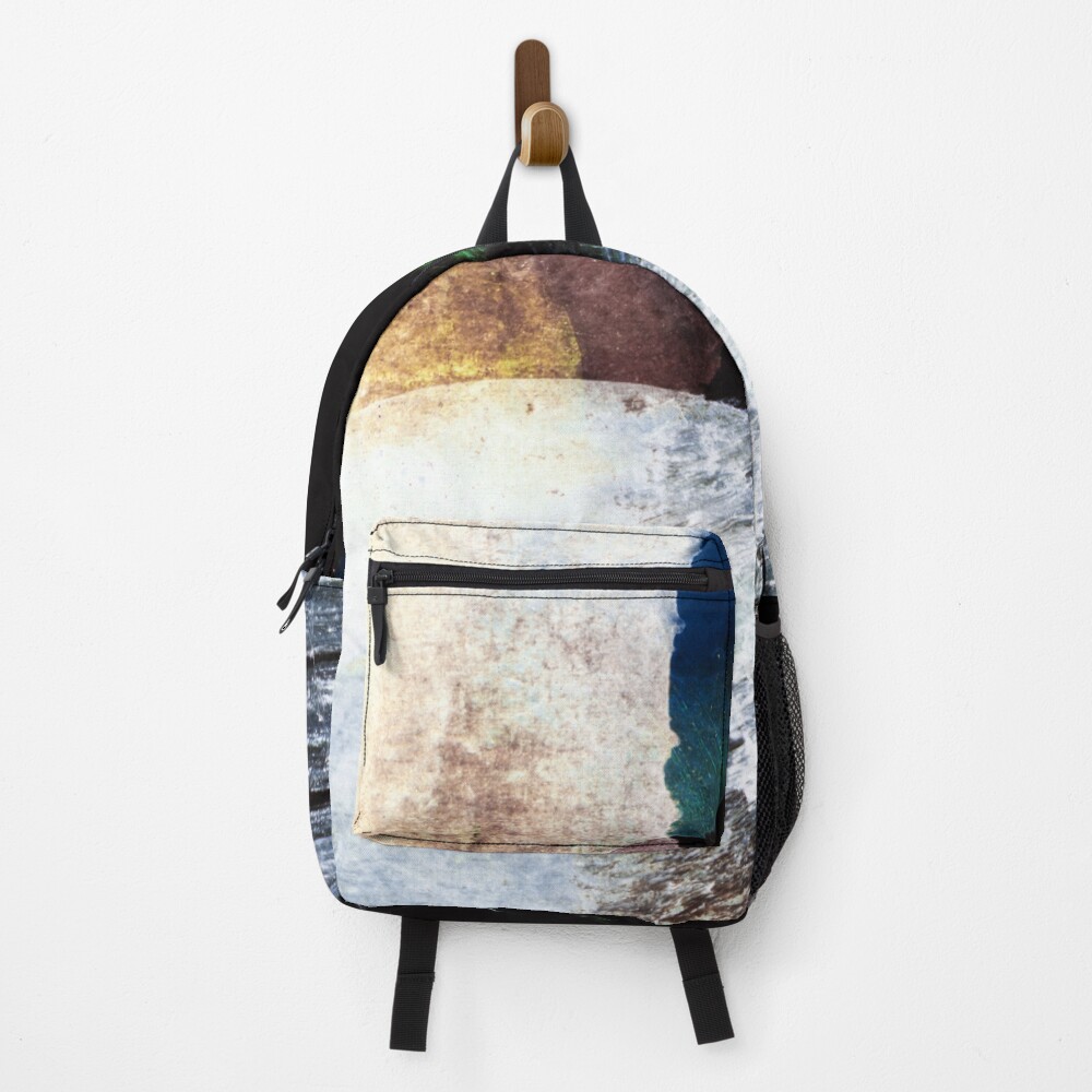 Vista previa del artículo con la obra «Mochila», diseñado y vendido por AlgorithmAB.
