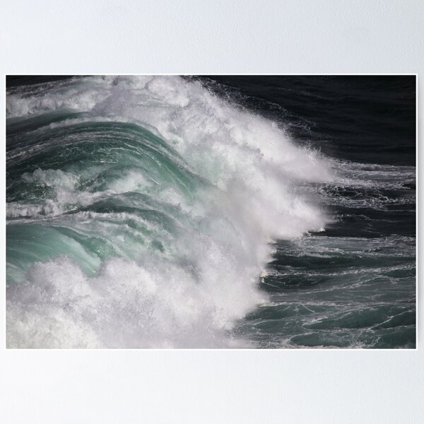 Aperçu de l'œuvre Crashing Ocean Wave. créée et vendue par John Ray.
