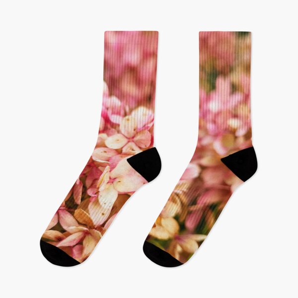 Artikelvorschau, Pink Faded Hydrangea Vintage Herbst Design entworfen und verkauft von milkasweet.