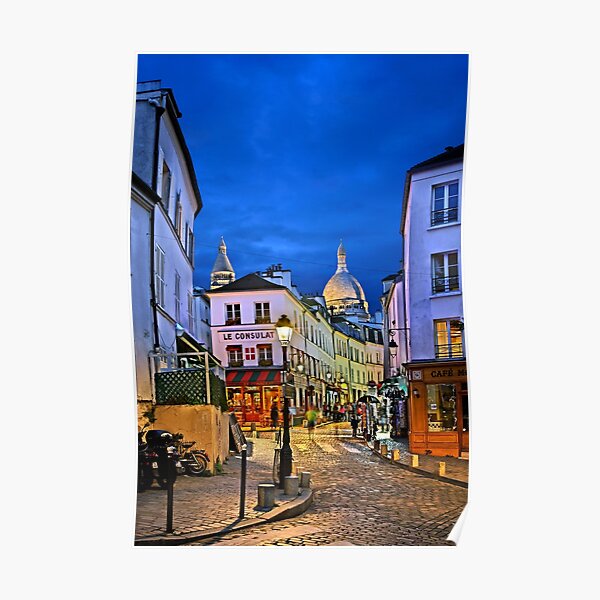 Night falling in Montmartre - Paris Poster