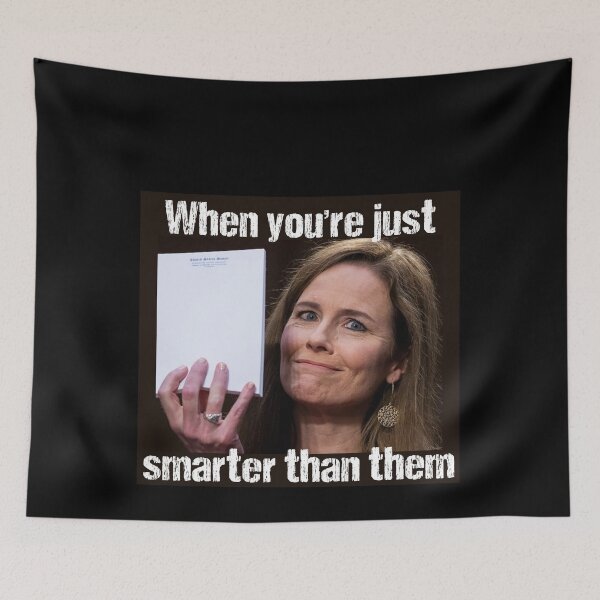 Aperçu de l'œuvre Amy Coney Barrett tenant le bloc-notes créée et vendue par Jennifer Church.