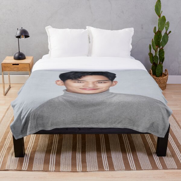Kim soo hyun Throw Blanket